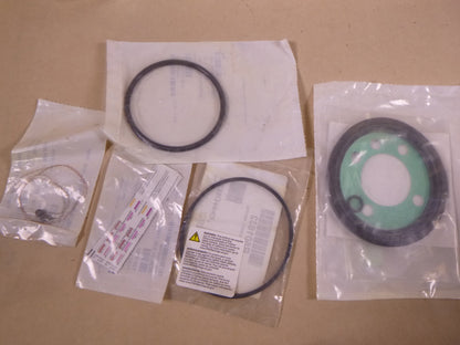 FMTV LMTV Oil, Fuel &amp; Fuel Seperator Filter 6Month Service Kit For C-7 C7 Engine