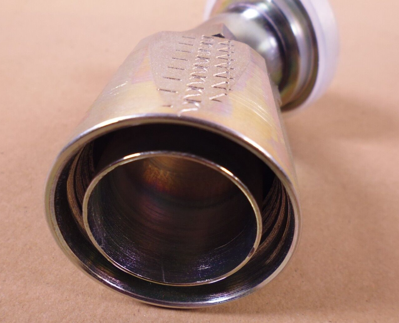 Eaton 4777-24S Code 61 Split Flange 45° Elbow -24 Reusable Hose End Steel | Industrial MRO Replacement Parts, Manufacturing Machine Parts &amp; Components, Heavy Equipment Parts Supplier