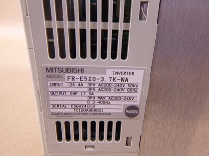 Mitsubishi FR-E520-3.7K-NA VFD 5HP Inverter 24.4A/17.5A 3PH 200-240VAC E500