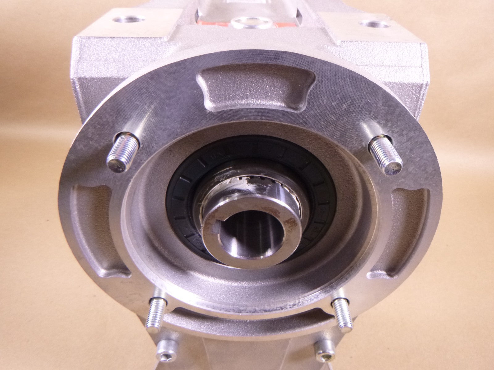 Bonfiglioli W 110 U 46 P100 B14 B7 Worm Gear Gearbox 2G320124L7024 1.00NR | Industrial Electric Motors, Pumps &amp; Parts