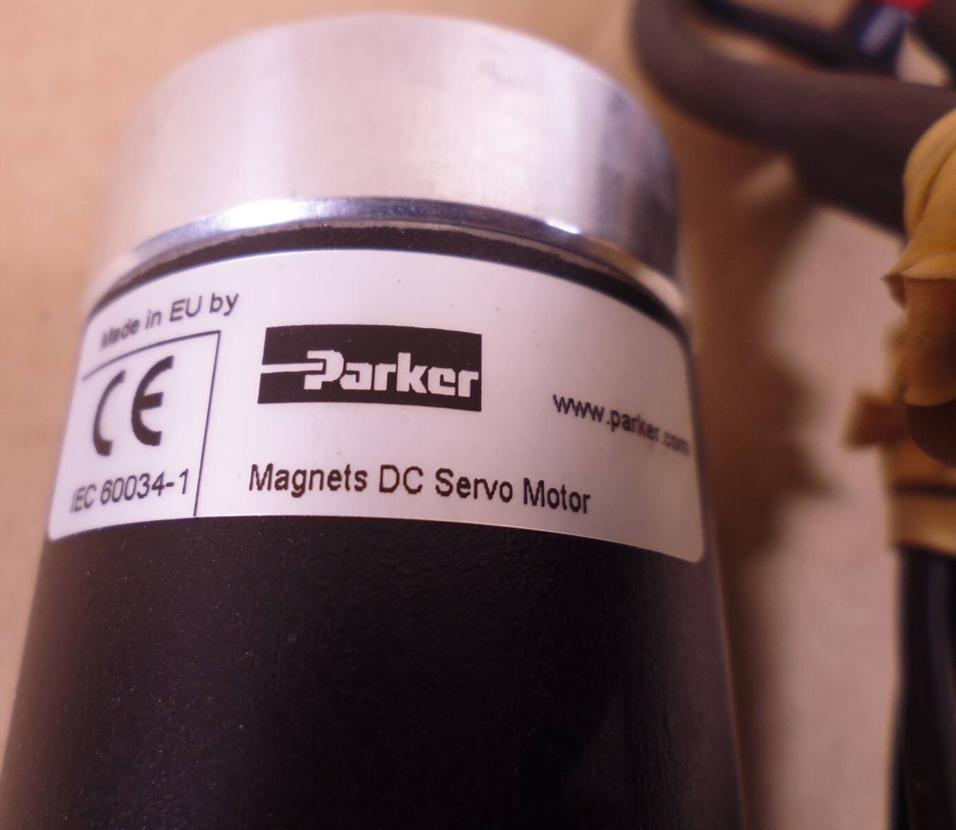 Parker RS240BR1100 High Performance DC Servo Motor - RS Series - 28V - 0.39Nm | Industrial Electric Motors, Pumps &amp; Parts