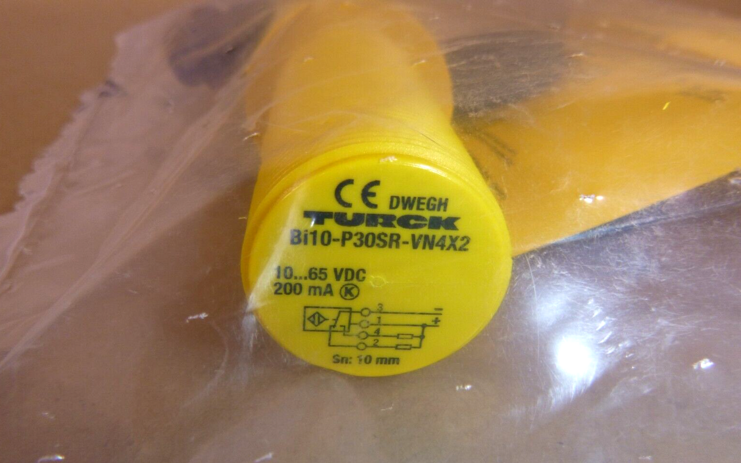 New Turck Bi10-P30SR-VN4X2 Inductive Sensor Ident 