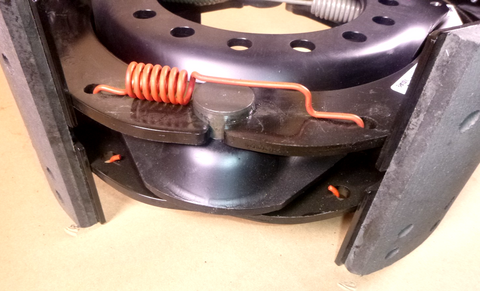 HEMTT Brake Shoe Assembly Bendix K044263, K046467, 3854963, 2530-01-589-9170