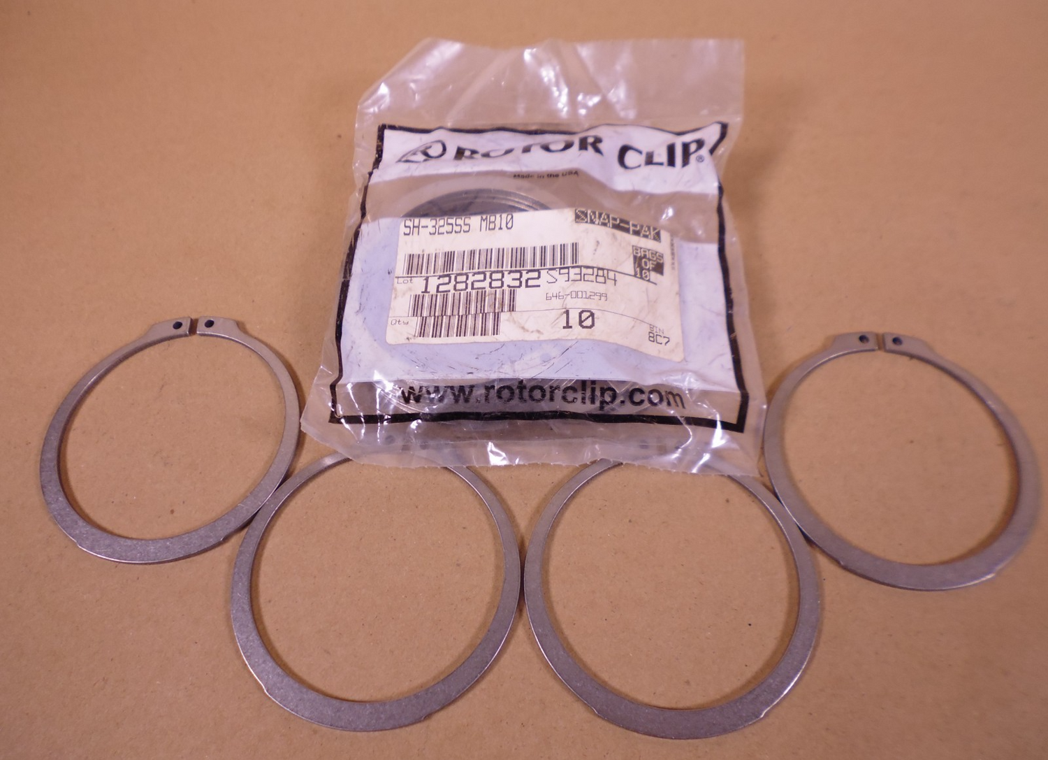 (14 Pack) Rotor Clip SH-325SS Stainless External Retaining Rotor Clip For 3-1/4" | Industrial Replacement Nuts &amp; Bolts Distributor and Machinery Screws &amp; Fasteners Supply