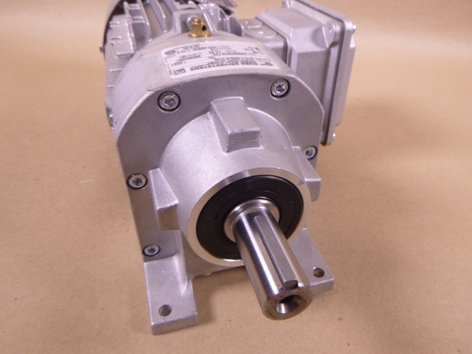 SK 072.1-63S/4 Nord Gearmotor , 14.40:1 Ratio, 0.16HP, 118 RPM, 230/460V | Industrial Electric Motors, Pumps &amp; Parts