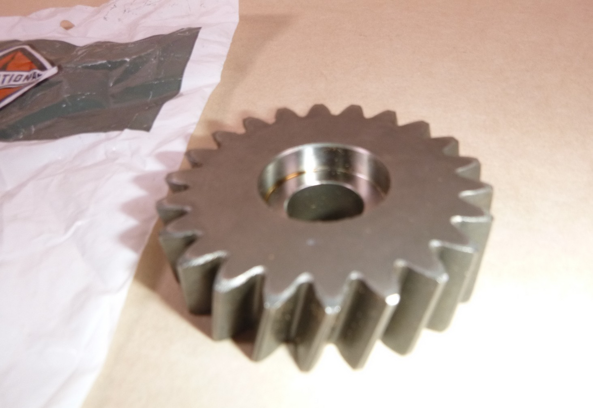 Navistar International High Pressure Oil Pump Gear 1841116C3, 3020-01-597-2970 | Industrial Tractor Parts Supplier and Surplus Tractor Parts &amp; Accessories