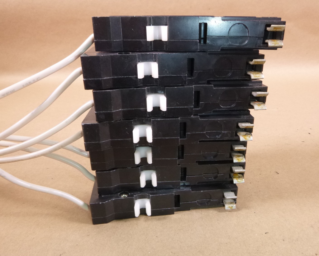 QO120GFI Square D 20 Amp GFCI Plug-In Circuit Breaker 1 Pole 120 Volt (Lot of 7) | Electrical MRO Replacement Parts & Components and Commercial Electrical Supplies Company