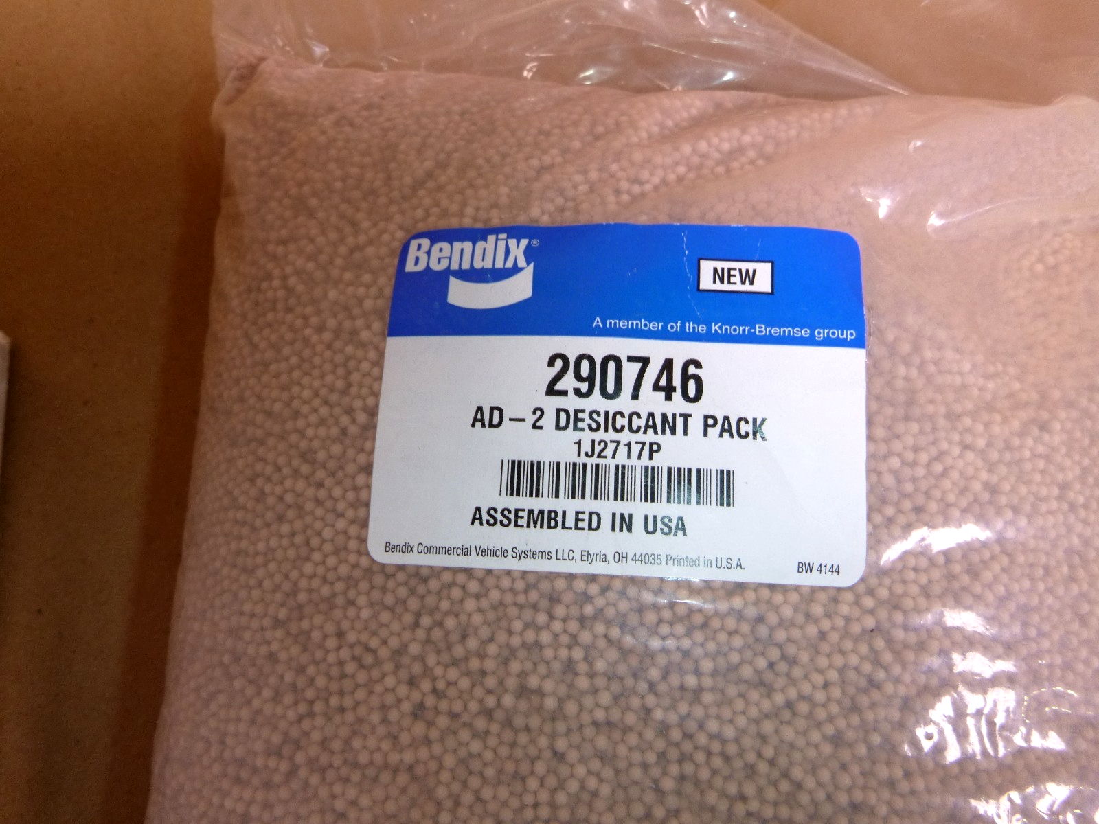 Bendix 286718 AD-2 Desiccant Cartridge Refill Kit | Replacement Truck Parts, Trailer Accessories, Automobile Supplies, Car Parts &amp; Accessories