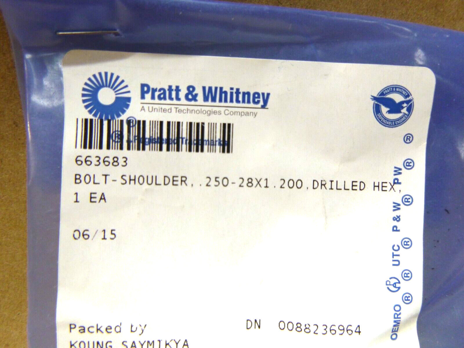 4x USGI Pratt &amp; Whitney 663683 Shoulder Bolt , NSN 5306-01-387-9816 | Industrial Replacement Nuts &amp; Bolts Distributor and Machinery Screws &amp; Fasteners Supply