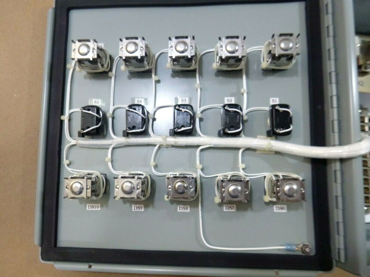 U.S. Naval Ships Service Dial Telephone System Interface Box 5895-01-457-9151 | Electrical MRO Replacement Parts &amp; Components and Commercial Electrical Supplies Company