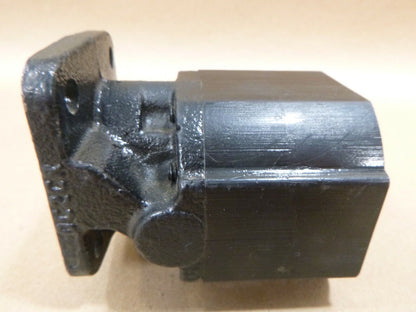 GENUINE OEM CAT CATERPILLAR 5T2421 SUPPLEMENTAL STEERING PUMP HOUSING 130G | Industrial Tractor Parts Supplier and Surplus Tractor Parts &amp; Accessories