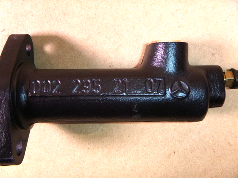 Genuine OEM Mercedes Benz Sprinter 1995-2006 Clutch Slave Cylinder A0022952107 | Replacement Truck Parts, Trailer Accessories, Automobile Supplies, Car Parts & Accessories