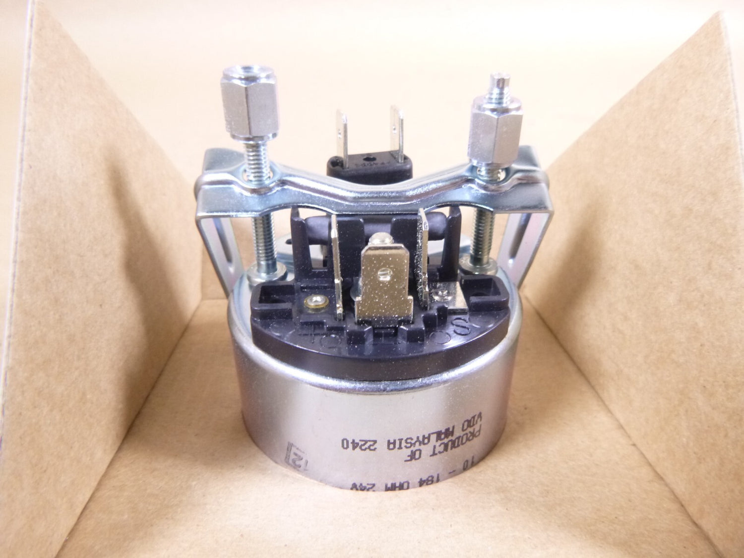VDO 350040016 Oil Pressure Electric Short Sweep 52mm Gauge, 0-500 kpa, 24 Volt | Replacement Truck Parts, Trailer Accessories, Automobile Supplies, Car Parts &amp; Accessories