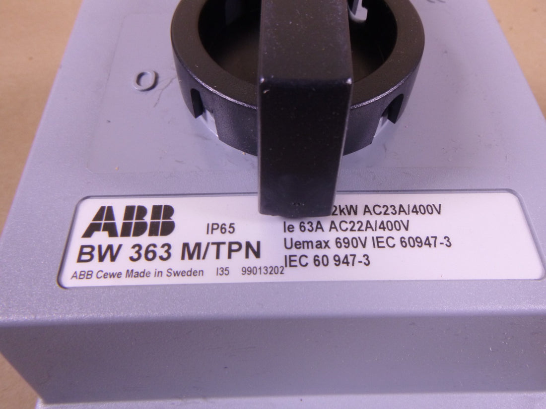2CMA142001R1000 ABB BW 363 M/TPN Safety Switch 22kW 23A/440VAC 63A 22A/400VAC | Electrical MRO Replacement Parts &amp; Components and Commercial Electrical Supplies Company
