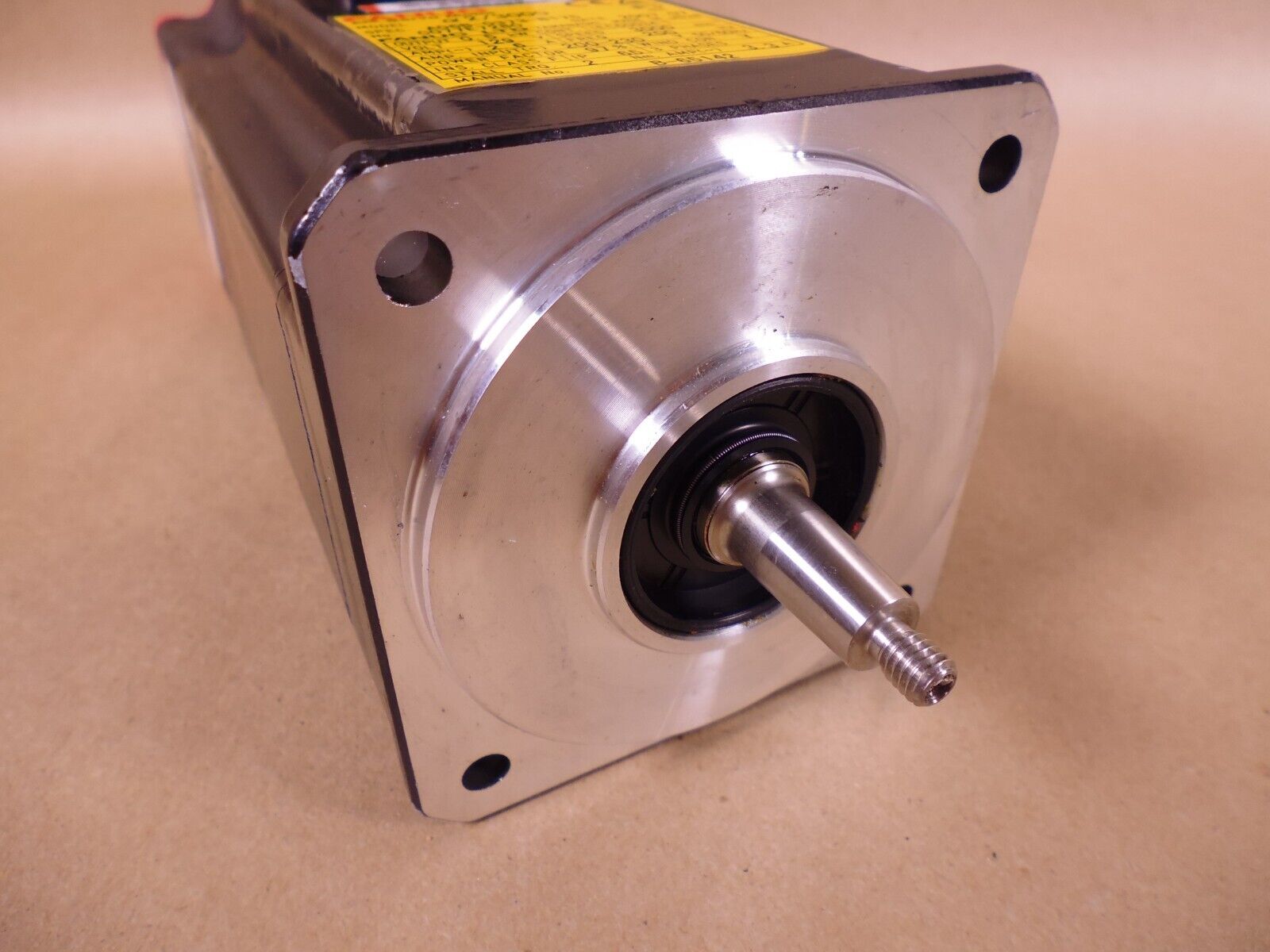 Fanuc A06B-0373-B175 AC Servo Motor , 0.5kW, 129V, 3000min, 200Hz, 200-230V | Industrial Electric Motors, Pumps &amp; Parts