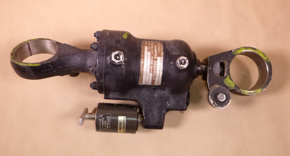 70106-08100-046 Sikorsky Aircraft Damper Flutter Assy (For Parts Not Working)