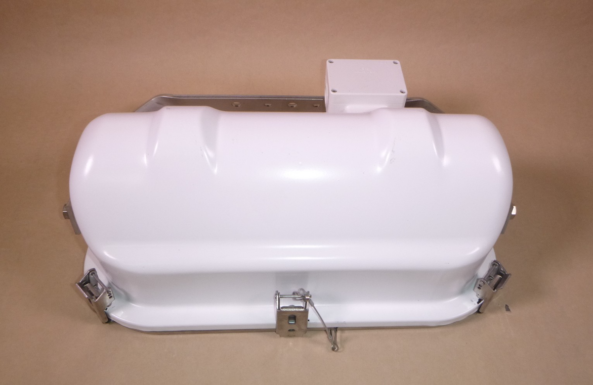 Aqua Signal Marine 1069 Series 1000W Halogen Floodlight - Narrow Beam -120 Volt