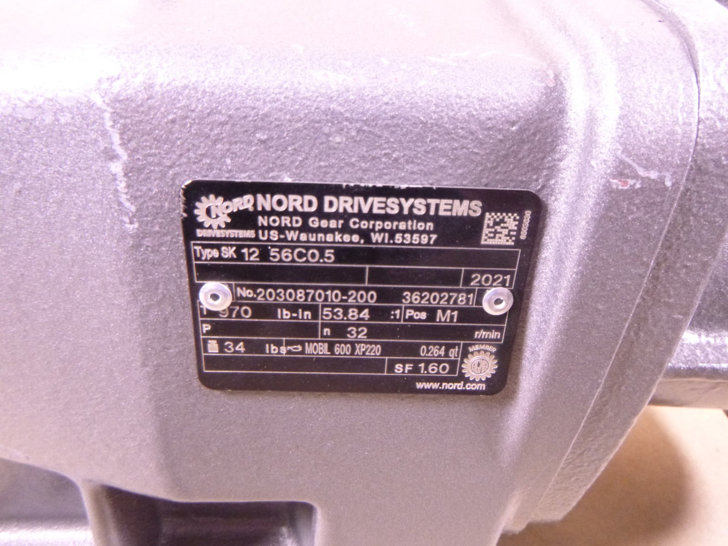 SK 12 56C0.5 Nord Gear Reducer, 970 lb-in, 53.84:1 Ratio, 32RPM, 1" Output Shaft | Industrial Electric Motors, Pumps &amp; Parts
