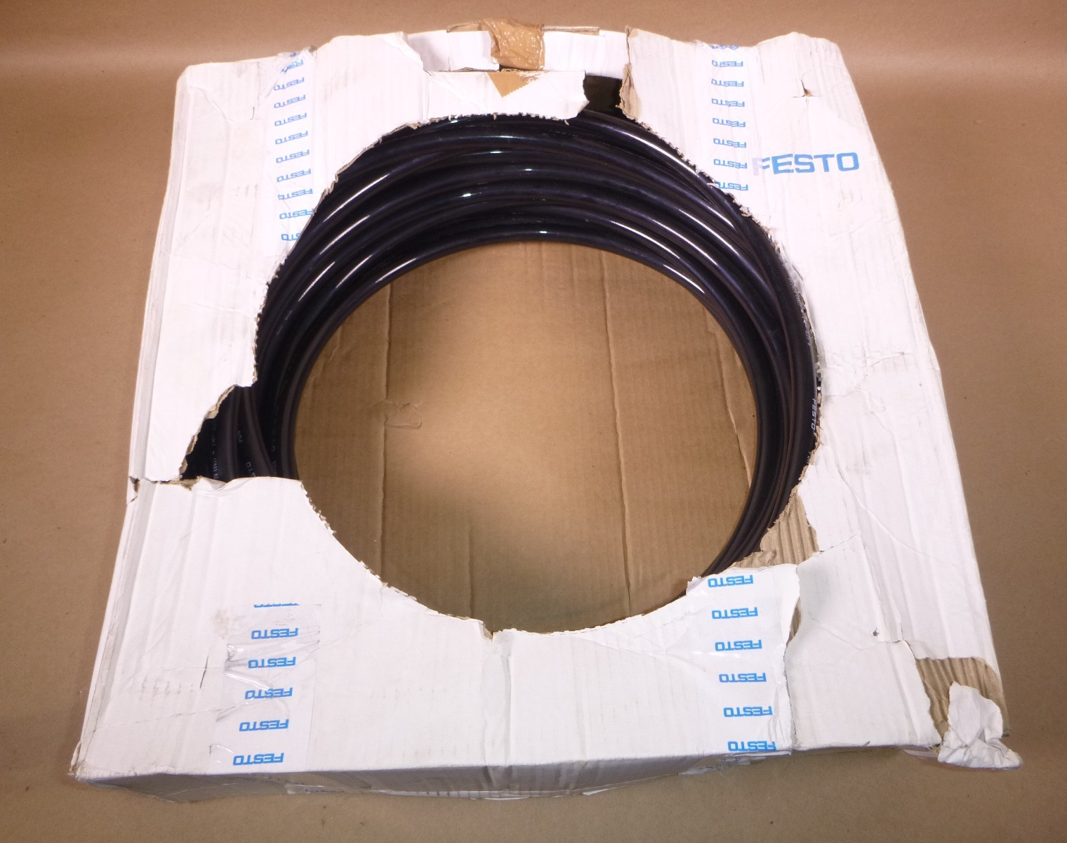 159673 Festo - PUN-16X2,5-SW Plastic TPE-U(PU) Tubing 16mm OD x 11mm ID | Industrial MRO Replacement Parts, Manufacturing Machine Parts &amp; Components, Heavy Equipment Parts Supplier