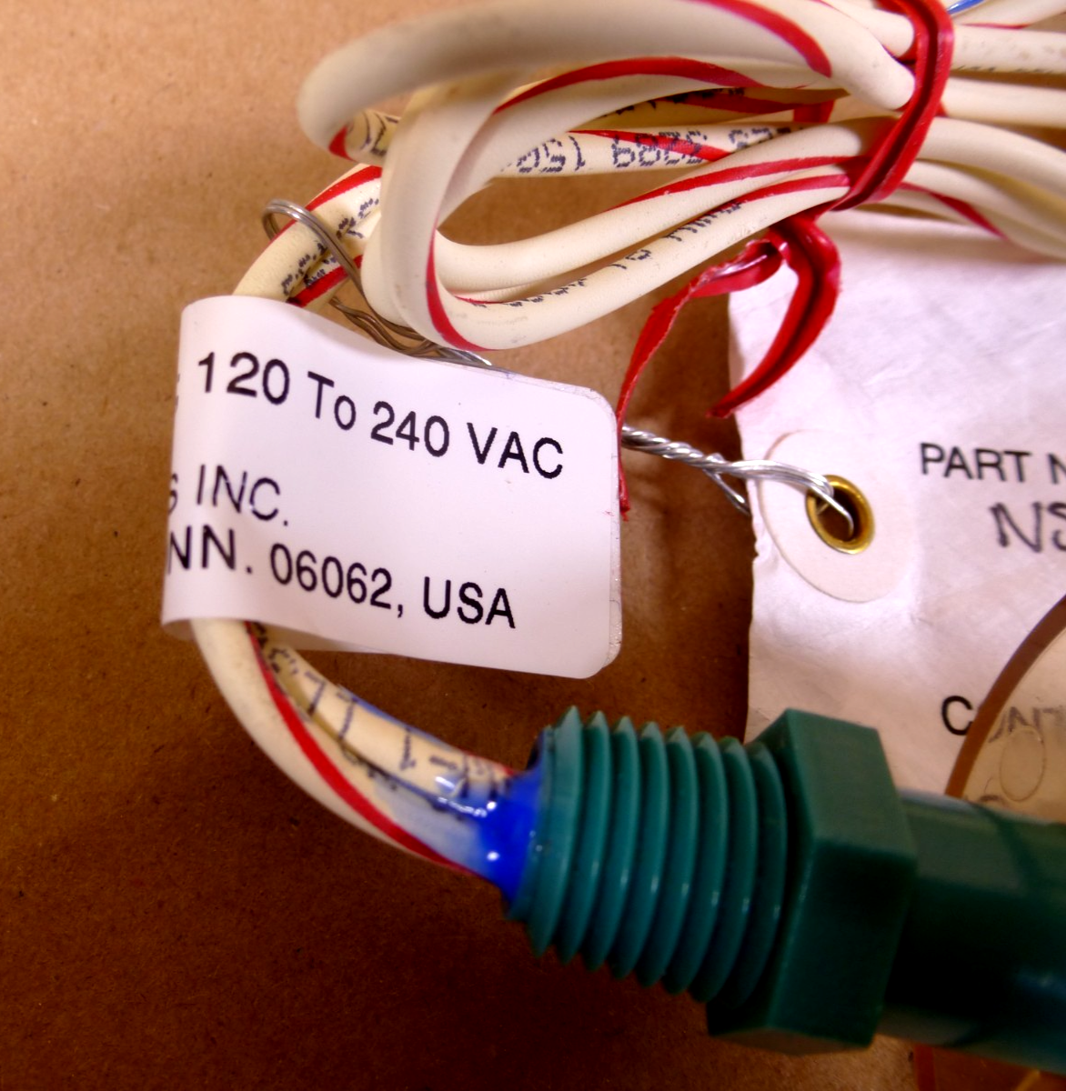 Gems Sensors 46202 LEVEL SWITCH, LS-30, 1/4"NPT, 24"LEADS, SPST, 100 VA, 50 PSI | Electrical MRO Replacement Parts &amp; Components and Commercial Electrical Supplies Company