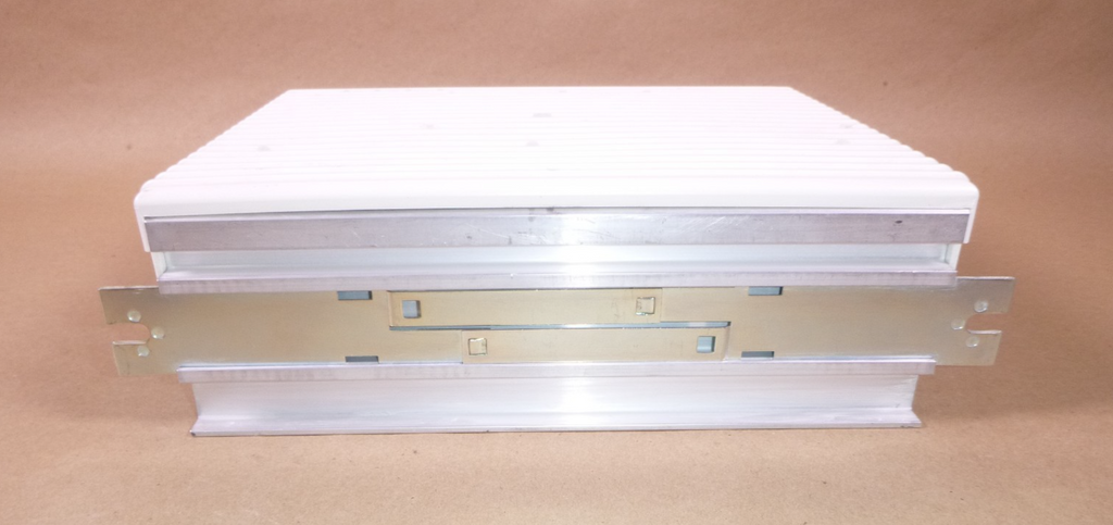 USED 33.8204_E Lenze Inverter 3 Phase 2.2 KW 9.5 Amp 0-230 Volt 0-480 Hz | Electrical MRO Replacement Parts & Components and Commercial Electrical Supplies Company