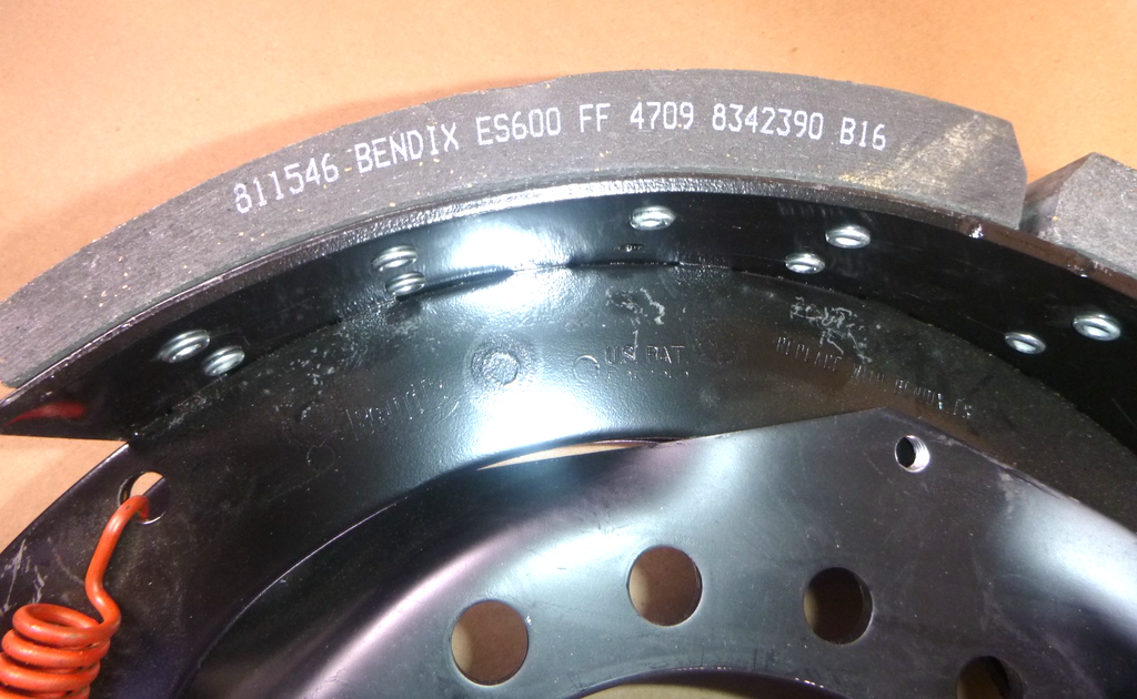 HEMTT Brake Shoe Assembly Bendix K044263, K046467, 3854963, 2530-01-589-9170