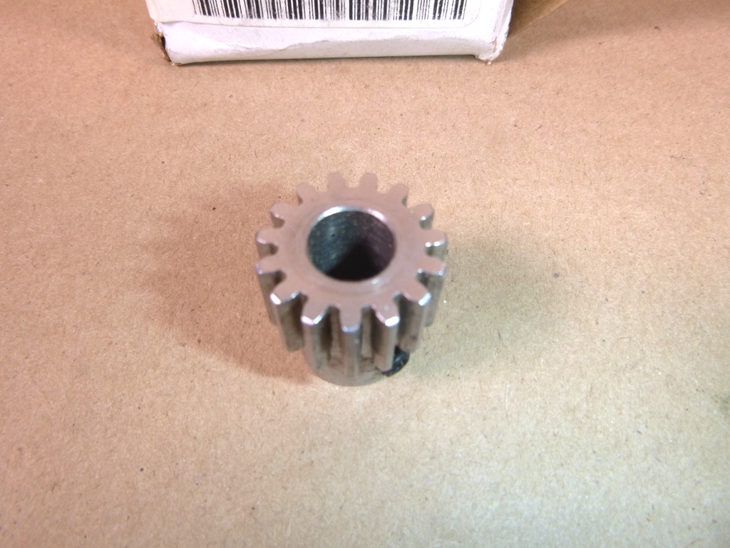 YA15-3/8 Boston Gear 20° Pressure Angle Spur Gear 15 Teeth 3/4" Pitch Diameter | Industrial MRO Replacement Parts, Manufacturing Machine Parts & Components, Heavy Equipment Parts Supplier