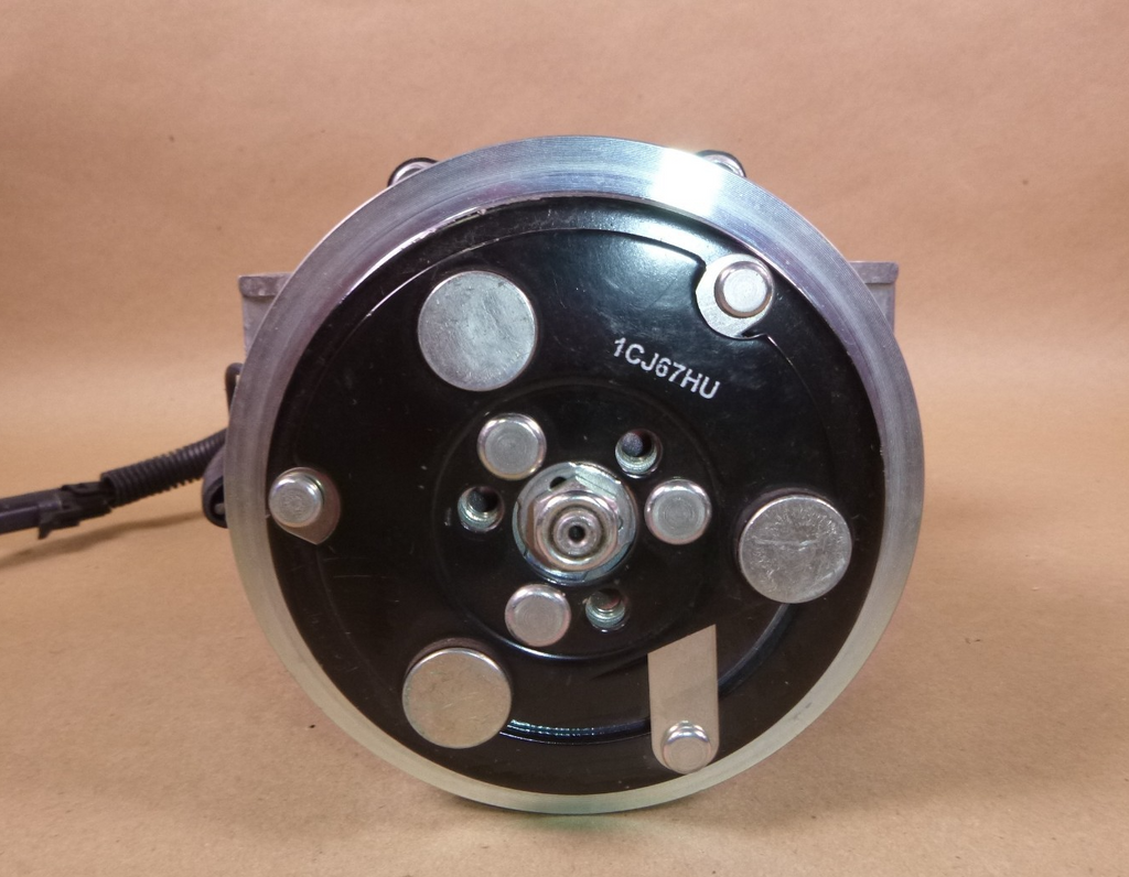 U4052 Sanden AC Compressor 24 Volt 2 Groove SD7H15 Platform 7 Cylinder R-134a | Replacement Truck Parts, Trailer Accessories, Automobile Supplies, Car Parts & Accessories