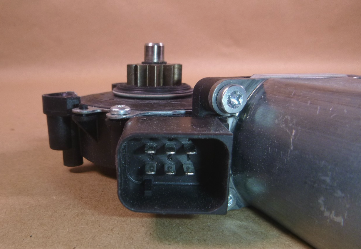 Mercedes Benz OEM Actros MP1 Window Regulator Motor A0058209342 Made in Germany | Replacement Truck Parts, Trailer Accessories, Automobile Supplies, Car Parts &amp; Accessories
