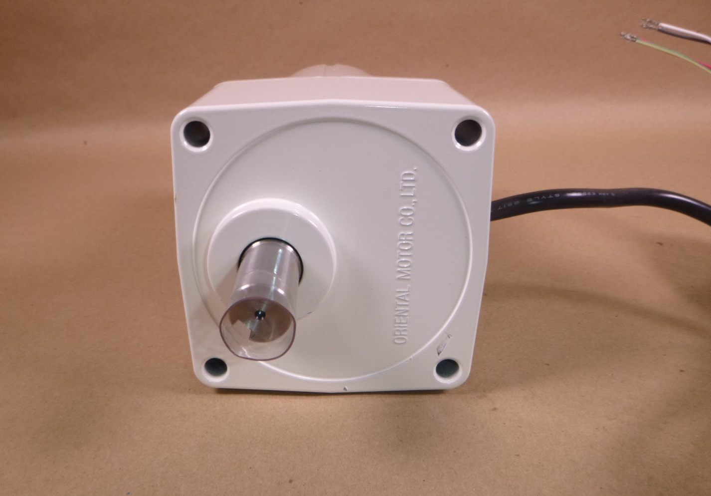 FPW690S2-36 Oriental Motor 1/8 HP Gear Motor 36:1 Ratio Three Phase 230 Volt *DAMAGE* | Industrial Electric Motors, Pumps &amp; Parts