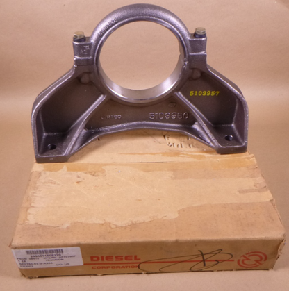 5103957 OEM Detroit Diesel Engine Trunnion Mounting Support For 8V92 Engine | Replacement Truck Parts, Trailer Accessories, Automobile Supplies, Car Parts &amp; Accessories