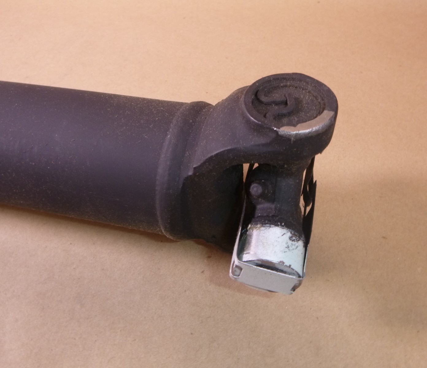 USGI M998 Humvee Rear Propeller Shaft Dana Spicer 915051-1624, 2520-01-346-1374 | Genuine HMMWV Replacement Parts and Military Surplus Humvee Parts &amp; Accessories
