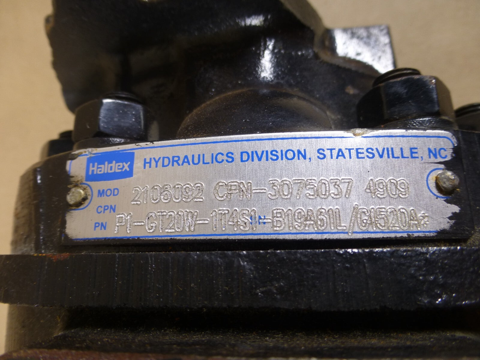 Haldex Hydraulic Gear Pump P1-GT20W-1T4S1-B19A61L 2106092 CPN-3075037 GT20W | Replacement Truck Parts, Trailer Accessories, Automobile Supplies, Car Parts &amp; Accessories