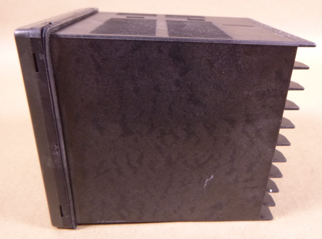 Used Yokogawa UP550 UP550-20 Controller S4 100-240VAC 50/60Hz 20VA | Electrical MRO Replacement Parts & Components and Commercial Electrical Supplies Company