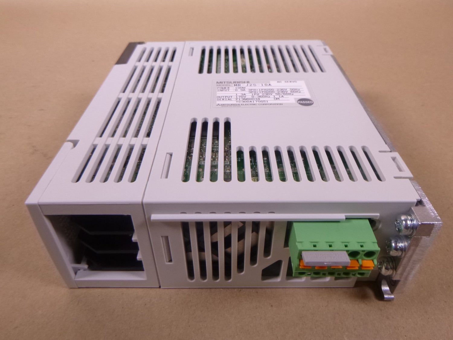 Mitsubishi MR-J2S-10A Servo Drive MRJ2S10A 100W 200-230V
