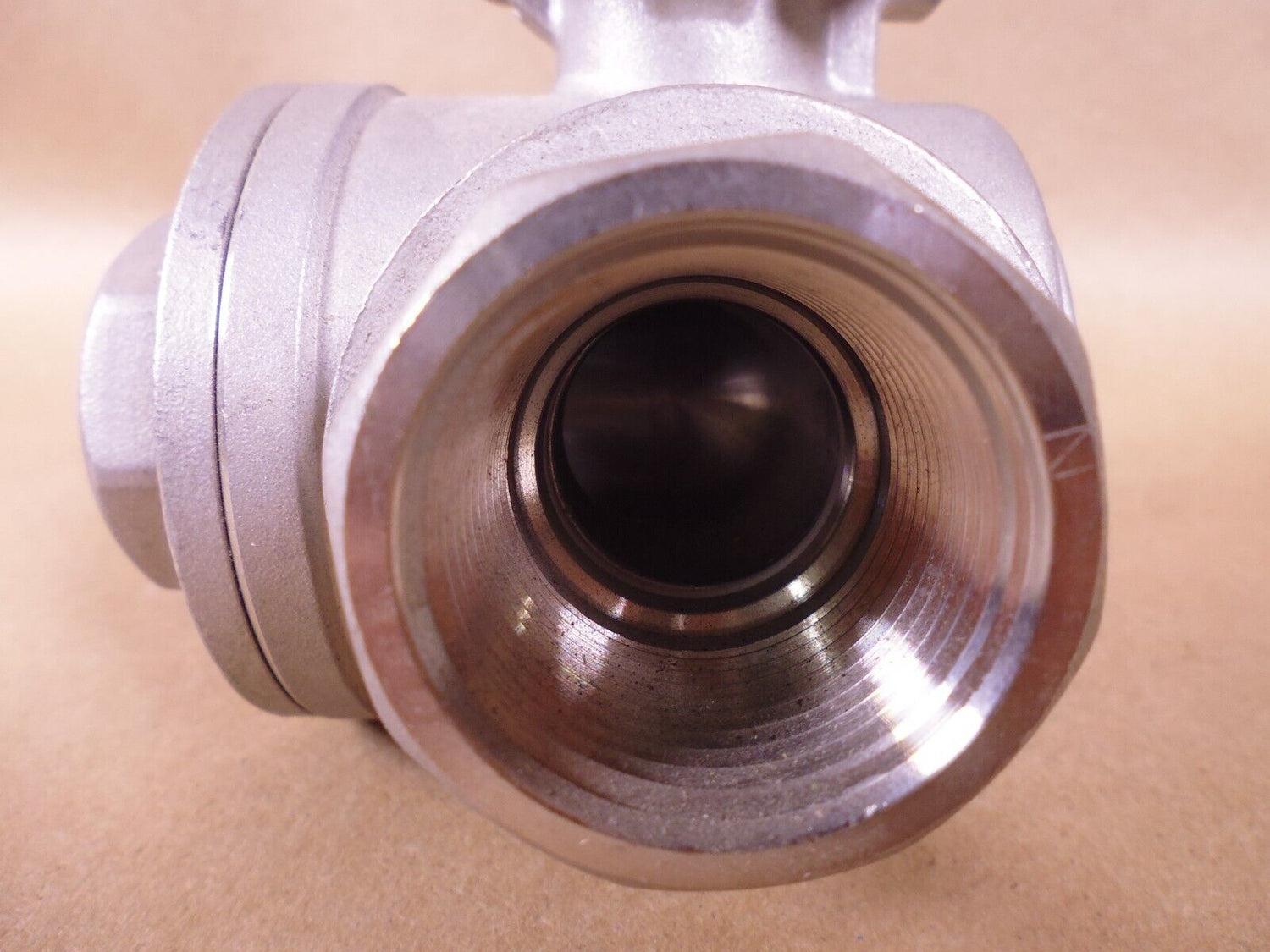 Bonomi 956N 1" FNPT 3-Way CF8M Stainless Steel Ball Valve , 1000 WOG | Industrial MRO Replacement Parts, Manufacturing Machine Parts &amp; Components, Heavy Equipment Parts Supplier