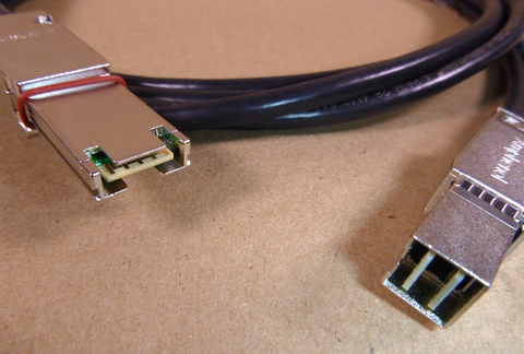 Amphenol Computer Cables MINISAS HD TO MINISAS HD 28awg 2Meter CS-SASMINTOHD-002 | Electrical MRO Replacement Parts & Components and Commercial Electrical Supplies Company