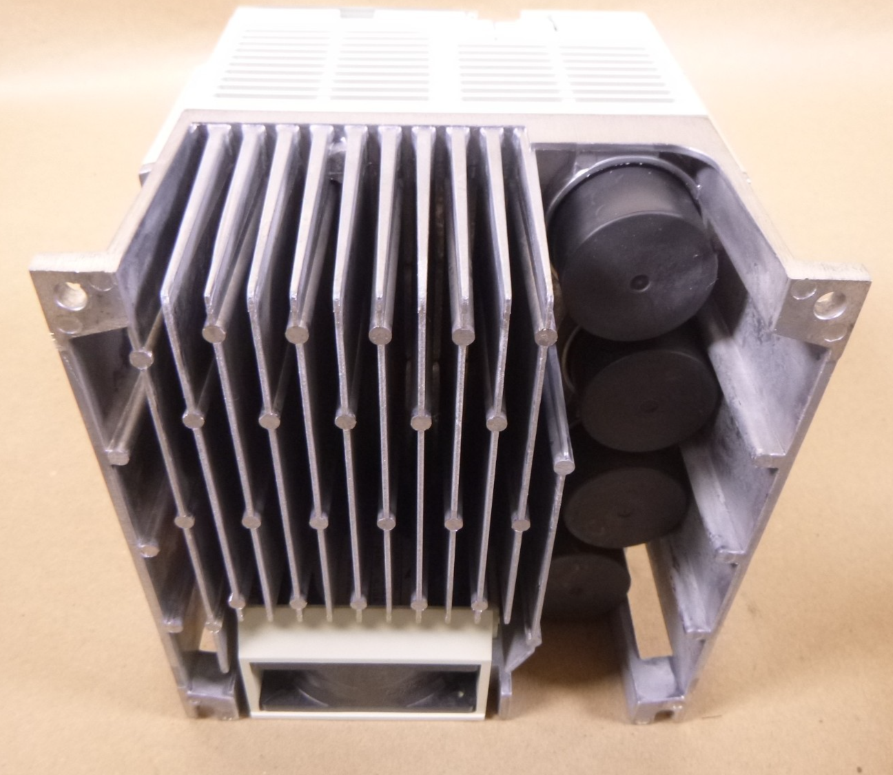 NEW Mitsubishi FR-E540-3.7K Freqrol E500 inverter 3.7kW