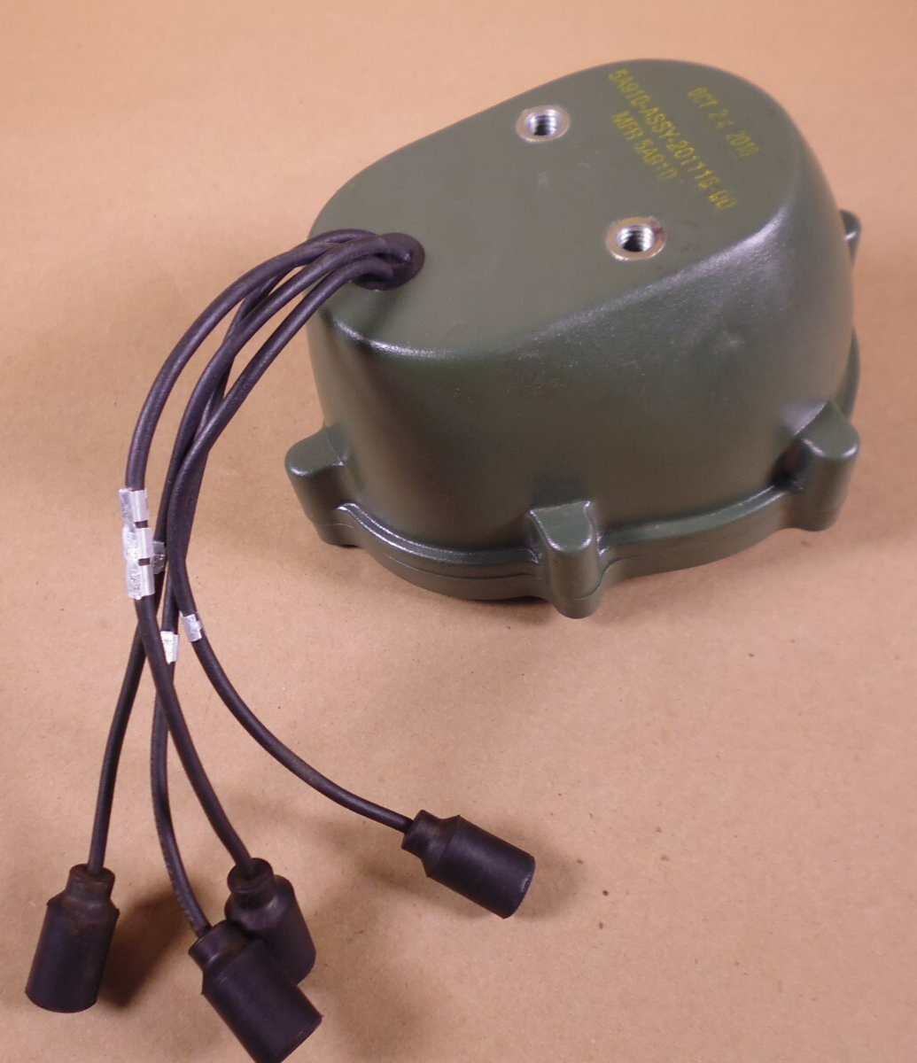 HMMWV M998 FMTV Aurora 12375837 Rear Tail Light LED Green , 66220-01-372-3883 | Genuine FMTV Replacement Parts, LMTV Parts For Sale and Military Surplus Medium Tactical Vehicle Parts &amp; Components