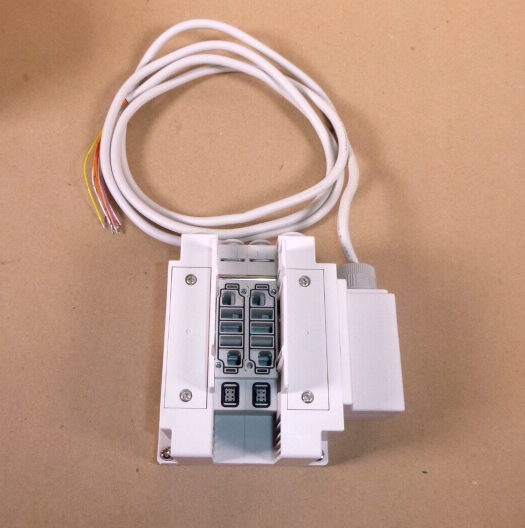 New SMC SS5Y5-10L32-02D-C8, 2 Station Manifold Base | Electrical MRO Replacement Parts &amp; Components and Commercial Electrical Supplies Company