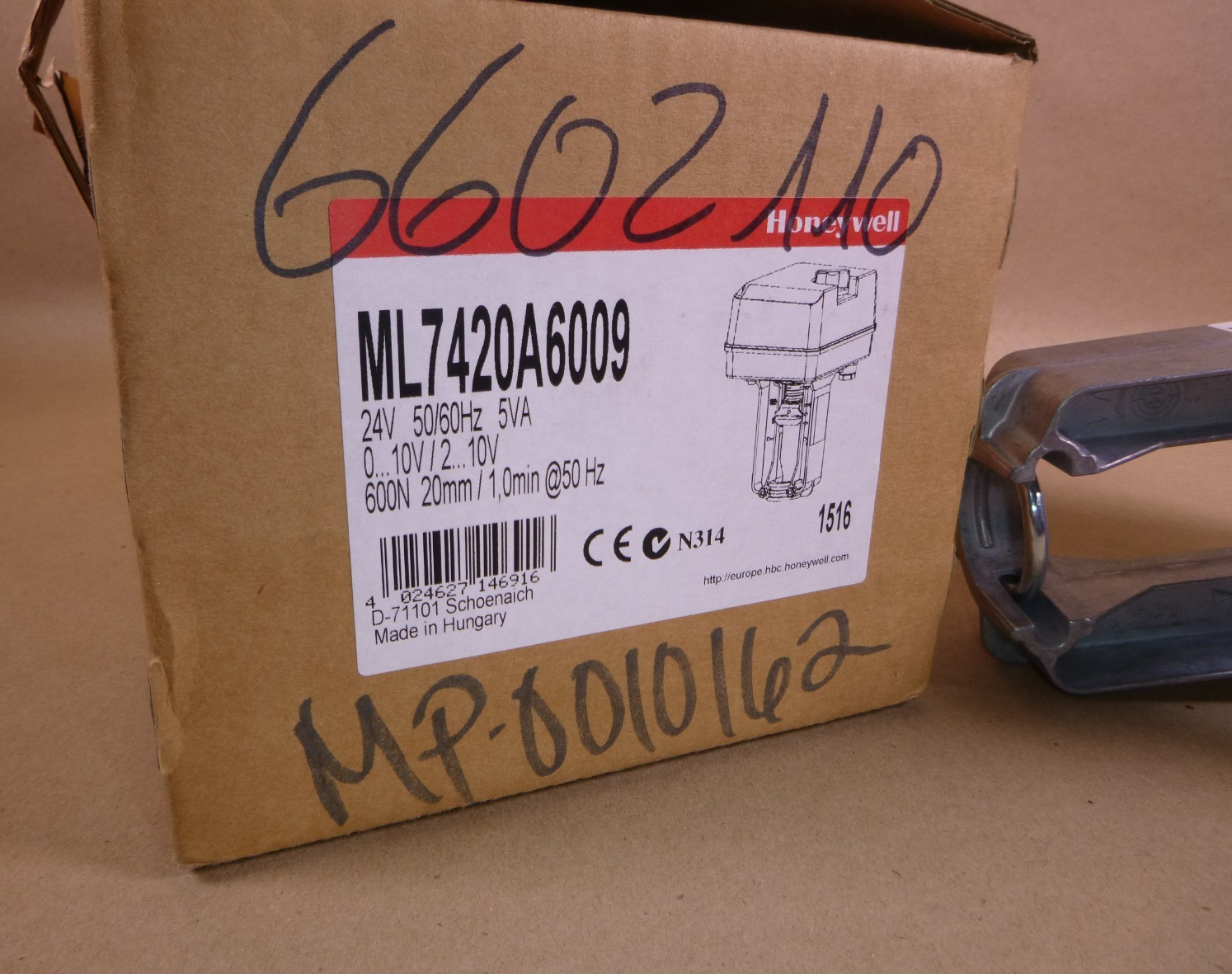 Honeywell ML7420A6009 Control Valve Actuator, 600N, 0...10V, 24VAC | Electrical MRO Replacement Parts &amp; Components and Commercial Electrical Supplies Company
