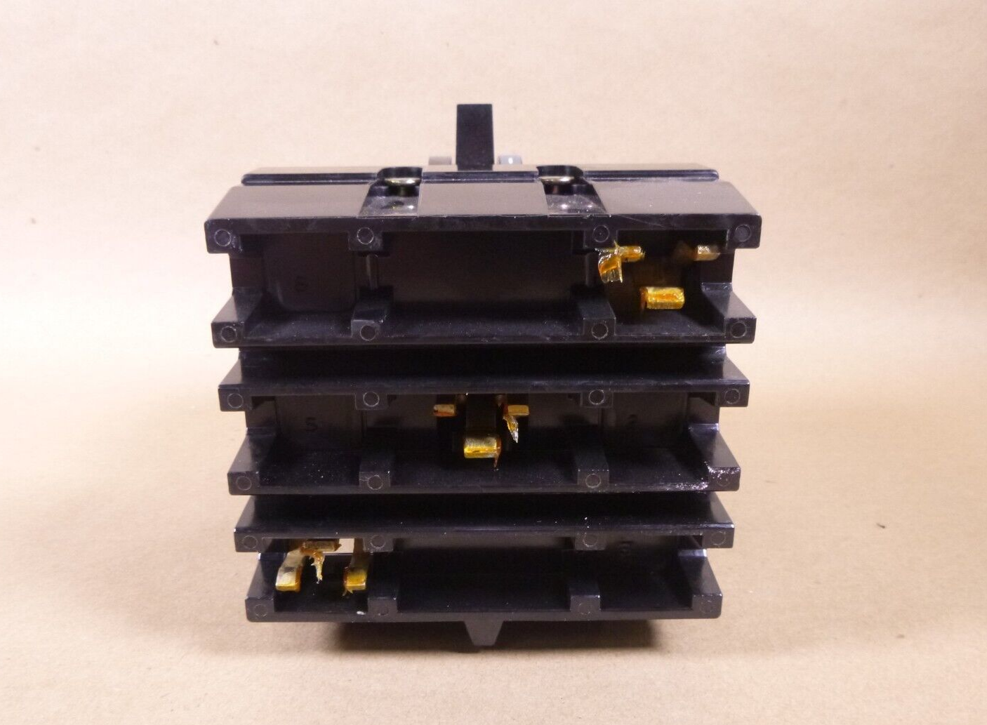 New Square D FA34100, I-Line Plug-In Molded Case Circuit Breaker 100A 3P 480V | Electrical MRO Replacement Parts &amp; Components and Commercial Electrical Supplies Company