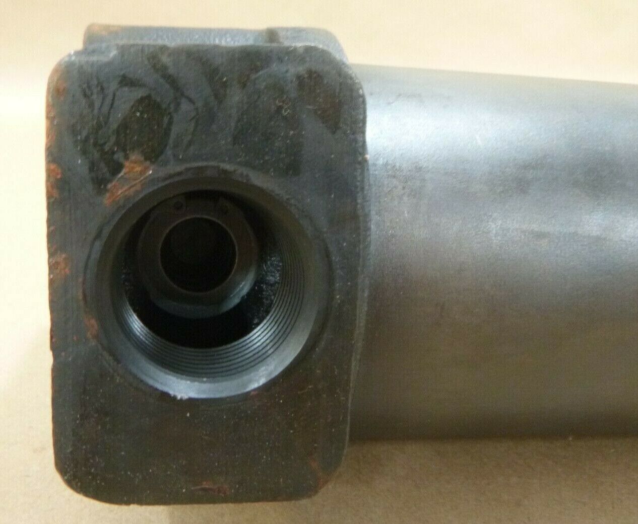 M939 M923 5-TON DUMP HOIST FLUID FILTER EATON VICKER 11669456 2940-01-112-6438 | Genuine M35 Military Truck Parts and M939 Cargo Truck Surplus Parts