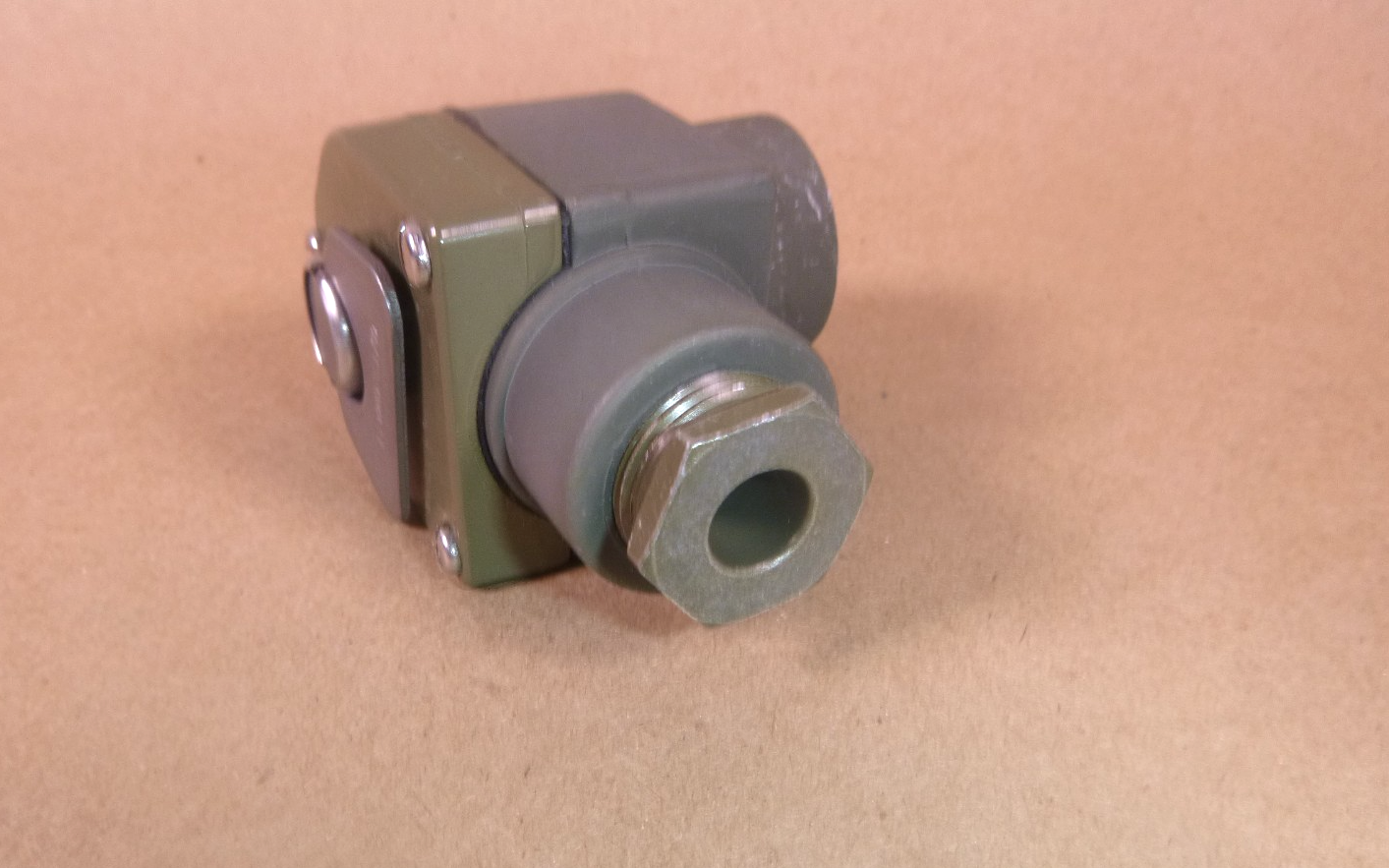 UW1320MA11 Circular Mil Connector Plug Size 20 MIL-C-12520/17 , 5935-01-295-8611 | Electrical MRO Replacement Parts &amp; Components and Commercial Electrical Supplies Company