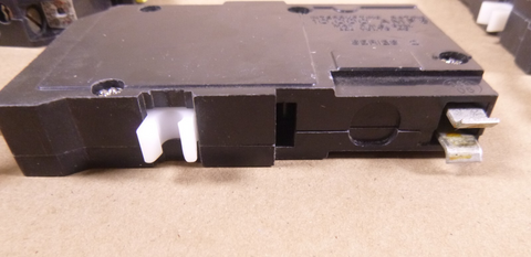 QO120GFI Square D 20 Amp GFCI Plug-In Circuit Breaker 1 Pole 120 Volt (Lot of 7) | Electrical MRO Replacement Parts & Components and Commercial Electrical Supplies Company