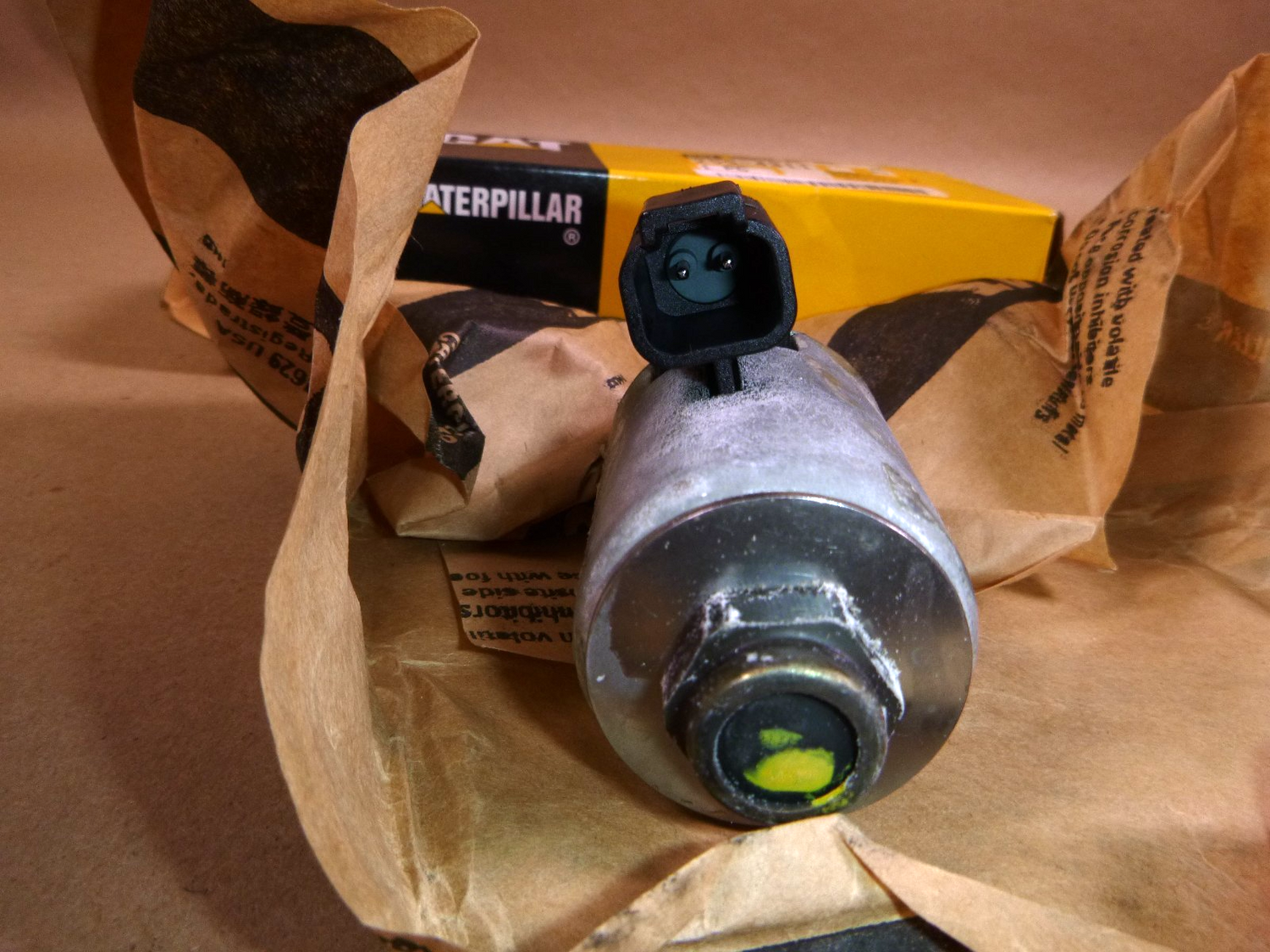255-4311 New Caterpillar Solenoid Valve Fits 928G 924G 930G 924GZ Wheel Loader