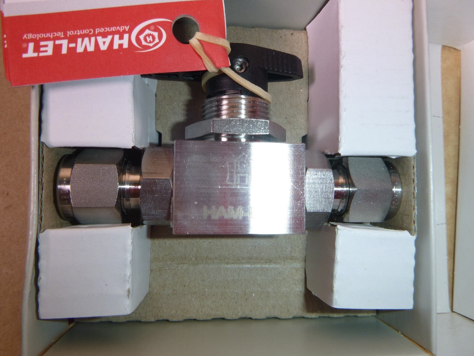 H6800SSL3/8ICSS HAM-LET 3 Piece 316 SS Ball Valve, 3/8" Let-Lok Tube Fitting | Industrial MRO Replacement Parts, Manufacturing Machine Parts &amp; Components, Heavy Equipment Parts Supplier