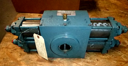 MOOG H133-190-AECQ-ET-MS1-RKH-N Hydraulic Rotary Actuator 2000 Psi 190° Rotation