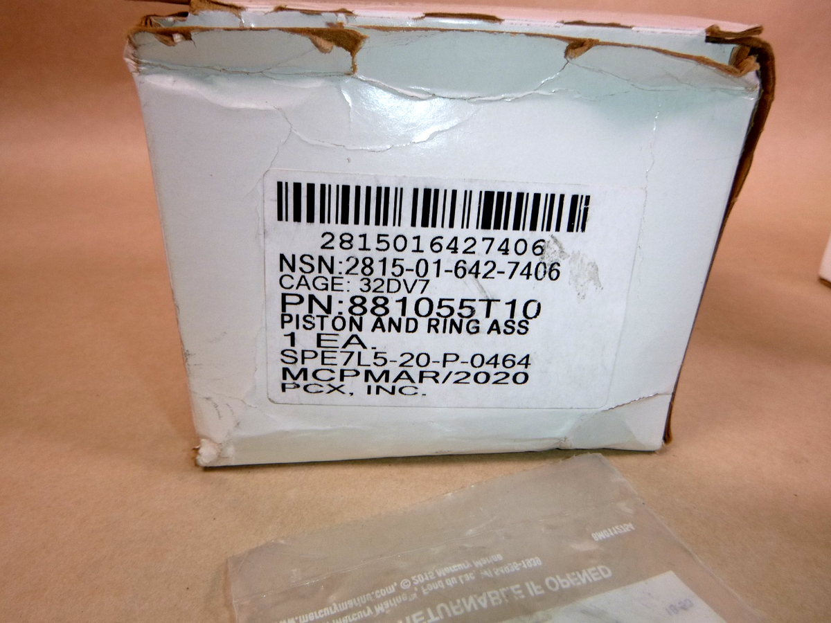 Genuine OEM MerCruiser Mercury Stern Drive Piston Kit 2720-881055T10 (Lot of 3)