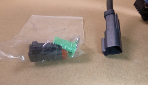 CTP 332-9402 Suspended Mounted Flood Lamp 24 Volt Fits Caterpillar 3329402 | Industrial Tractor Parts Supplier and Surplus Tractor Parts & Accessories